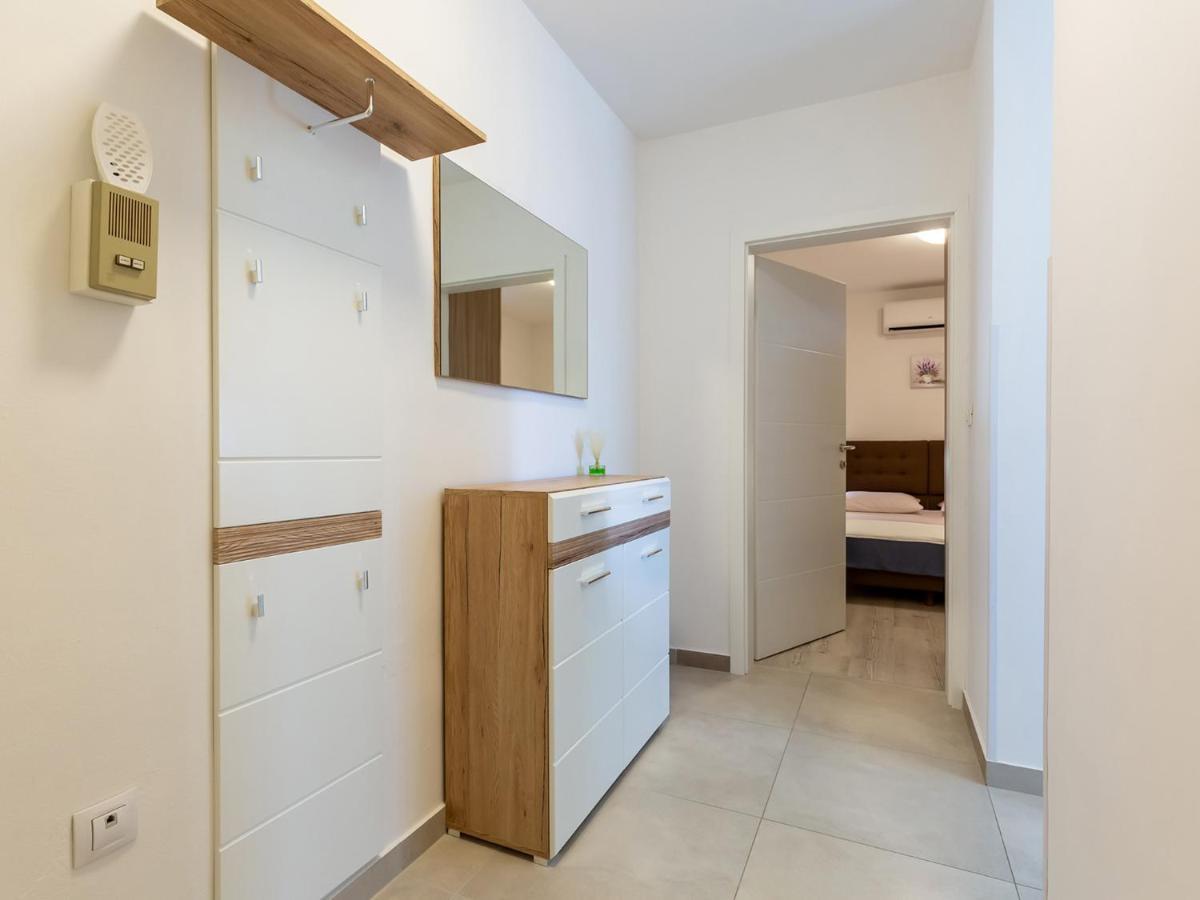 Amoroso Apartment 200M From Sea Porec Luaran gambar