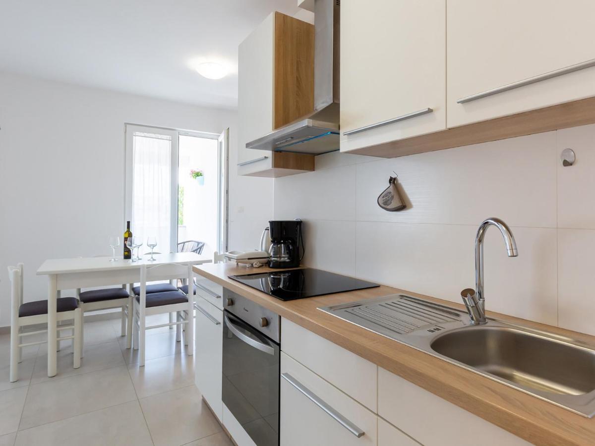 Amoroso Apartment 200M From Sea Porec Luaran gambar