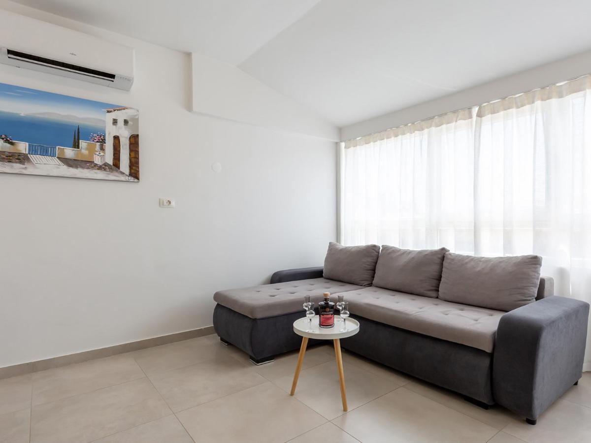 Amoroso Apartment 200M From Sea Porec Luaran gambar